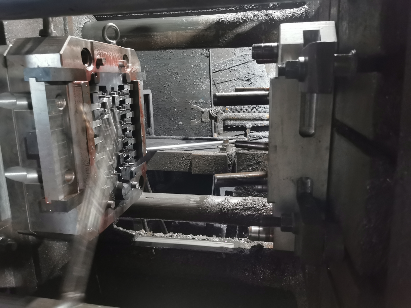 Load the mould into machine