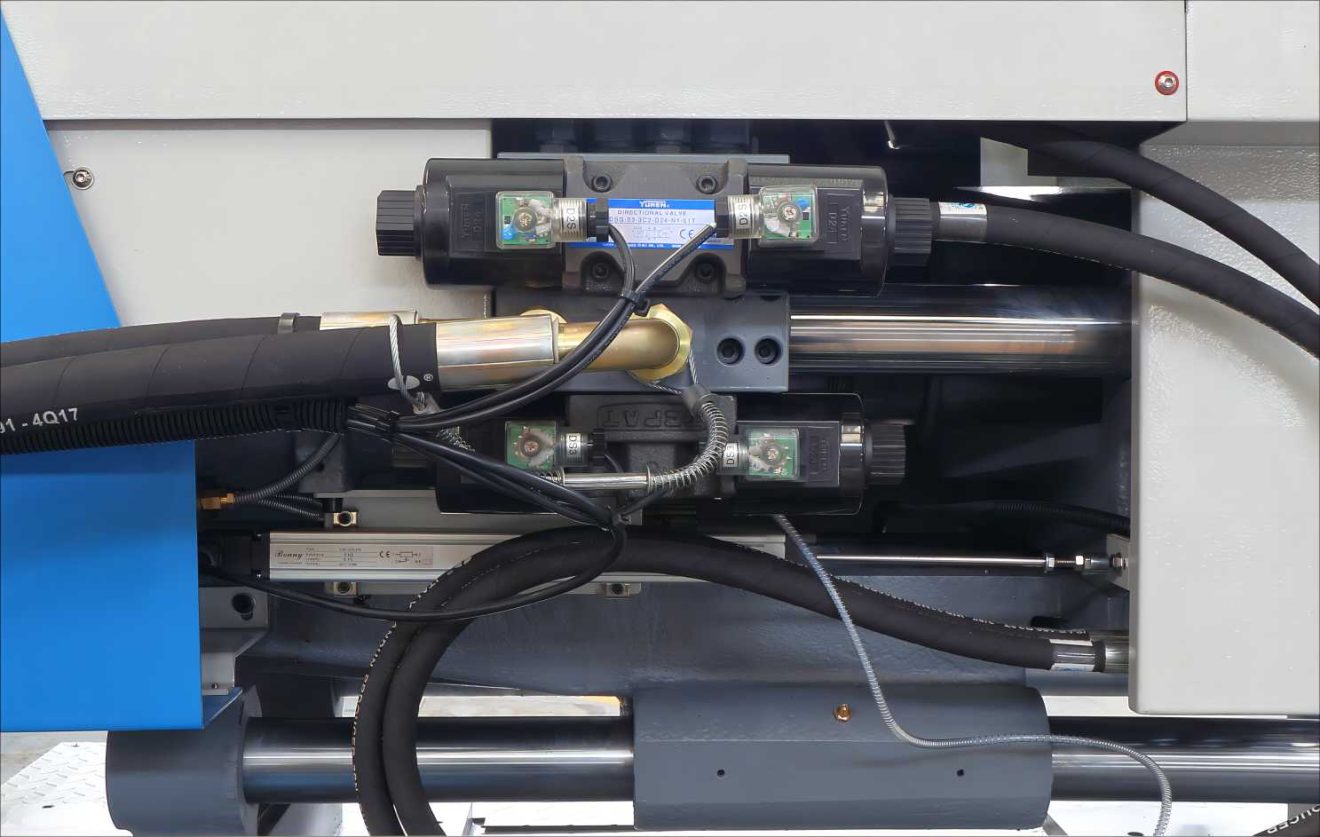 Injection molding machine configuration - Haichen