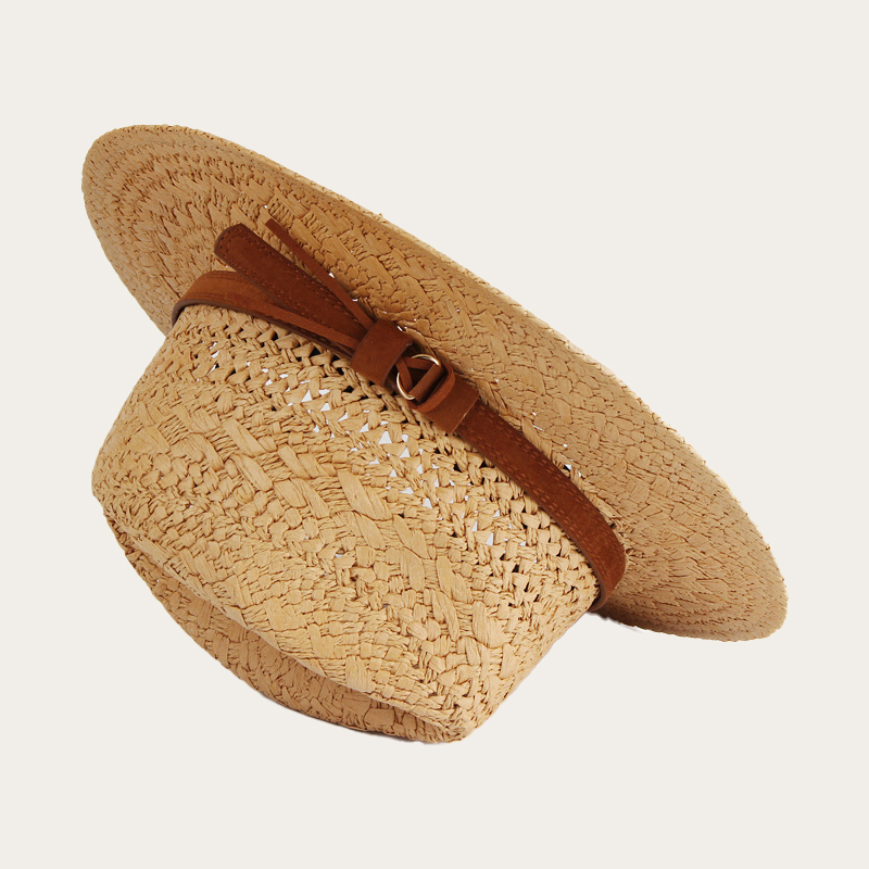 Matching straw bowler hat tchat