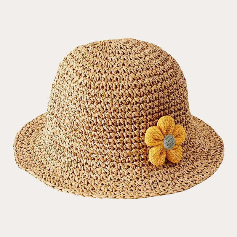 Sunflowers decorate straw hats - tchat